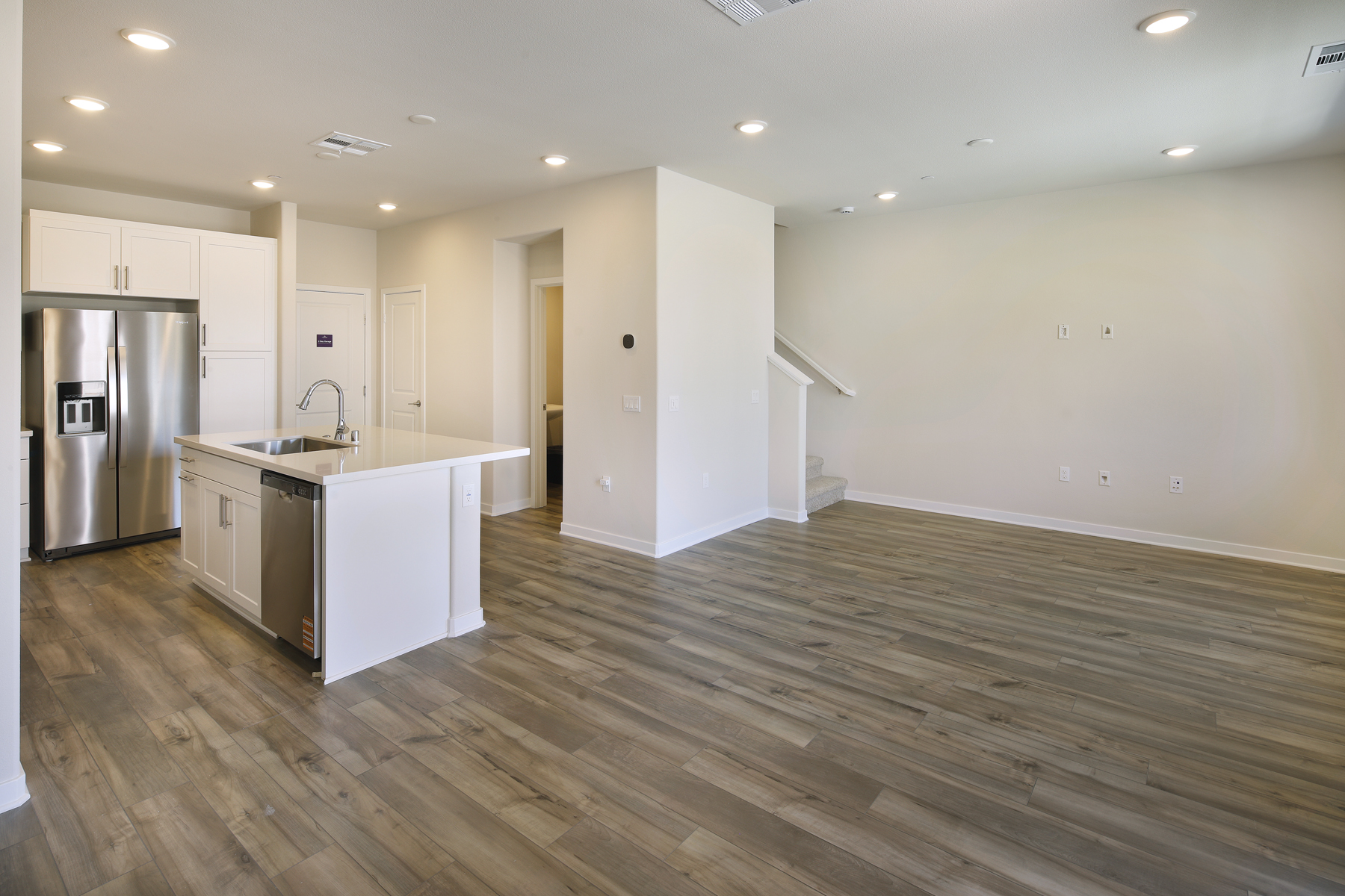 0103 9798 Crossbay Loop