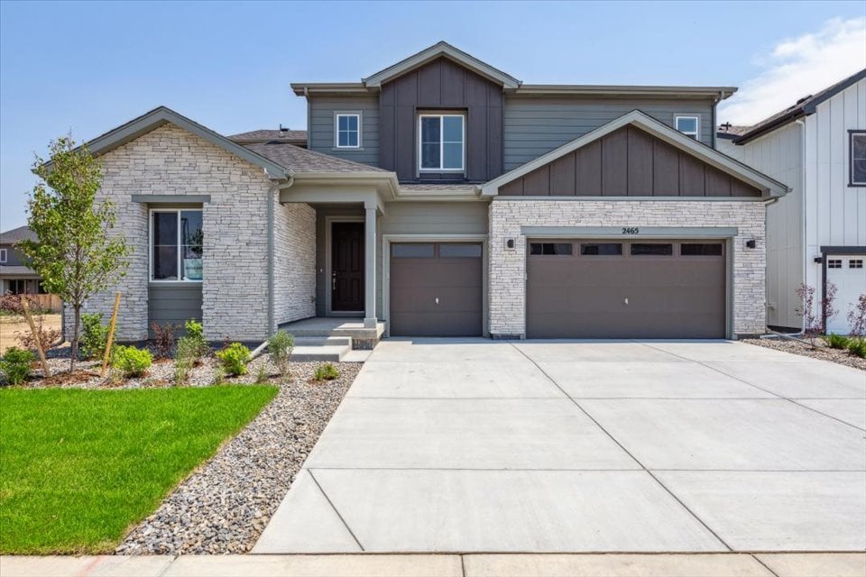 1008 2465 Lupton Lane